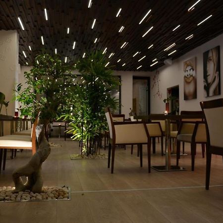 Zenti Plaza Hotel Drobeta Turnu Severin Extérieur photo